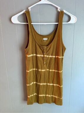 Old Navy Camel Ribbed Henley Tank